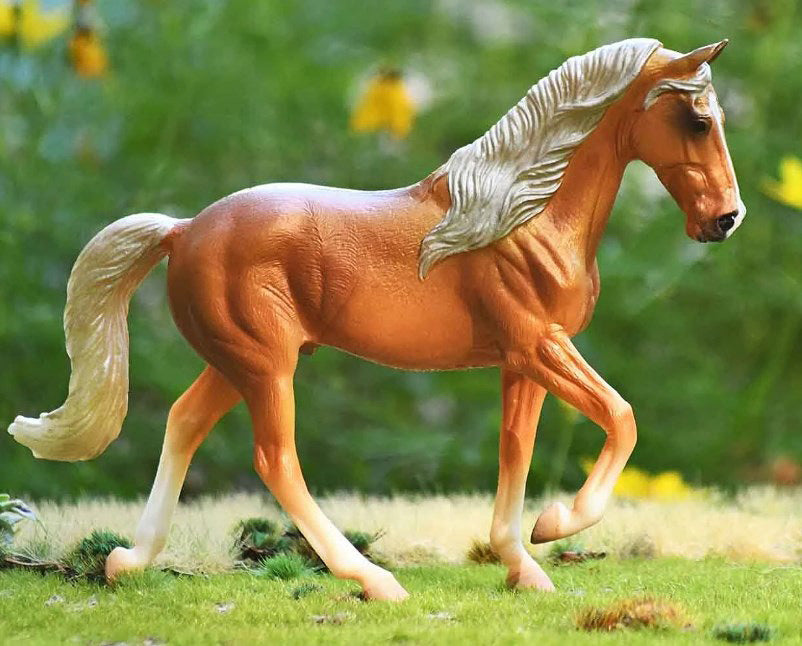 Tennessee Walking Horse Stallion Golden Palomino