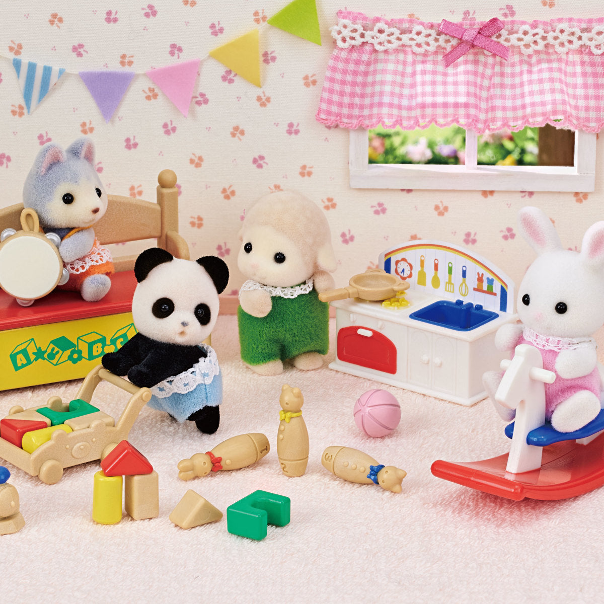 Calico Critters Baby's Toy Box -Snow Rabbit & Panda Babies