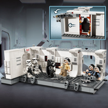 LEGO® Star Wars™: Boarding the Tantive IV™