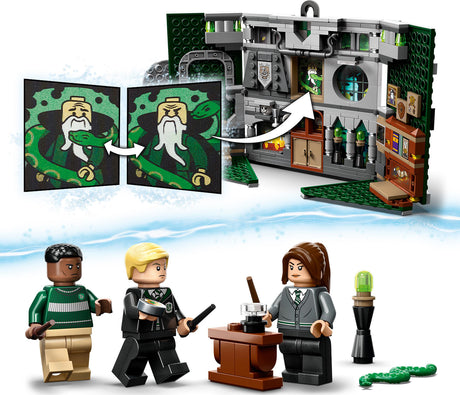 LEGO® Harry Potter Slytherin House Banner Set