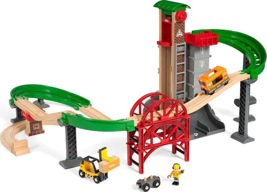 BRIO Lift & Load Warehouse Set